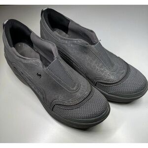 BEEZ DERIVE Shoes Womens US 9.5 M Gray Slipon Textured Toe Elastic Panel Comfort